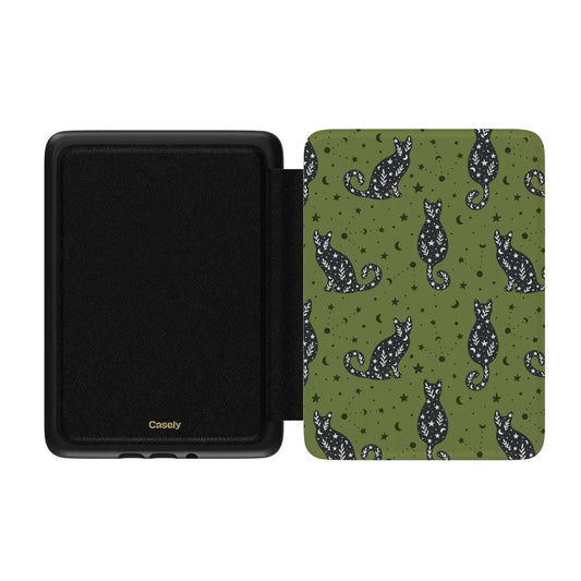 Sabrina's Bestie | Black Cats Kindle Case