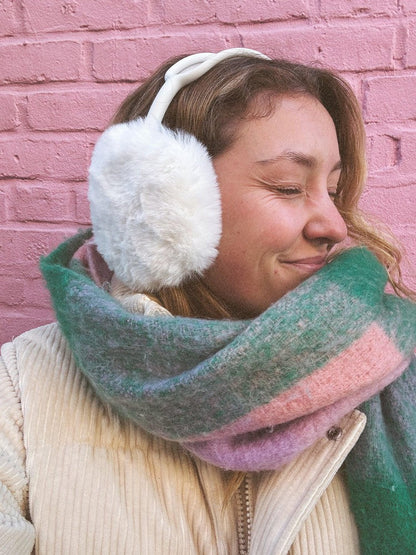Black Fluffy Earmuffs | AirPods Max Case AirPods Case get.casely