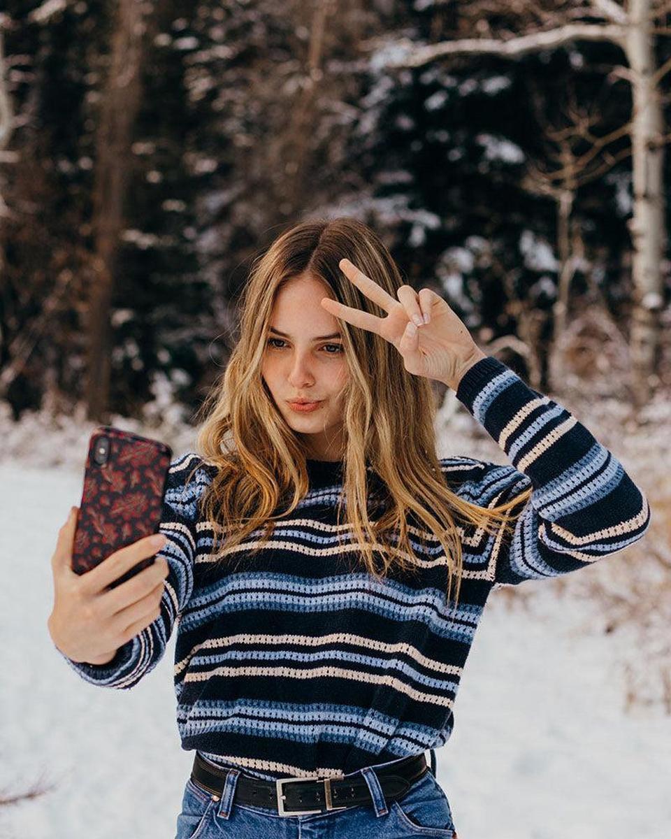 Branching Out | Festive Floral Case iPhone Case get.casely