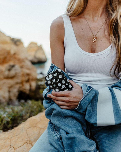 Daisy Daydream | Black Floral Case iPhone Case get.casely