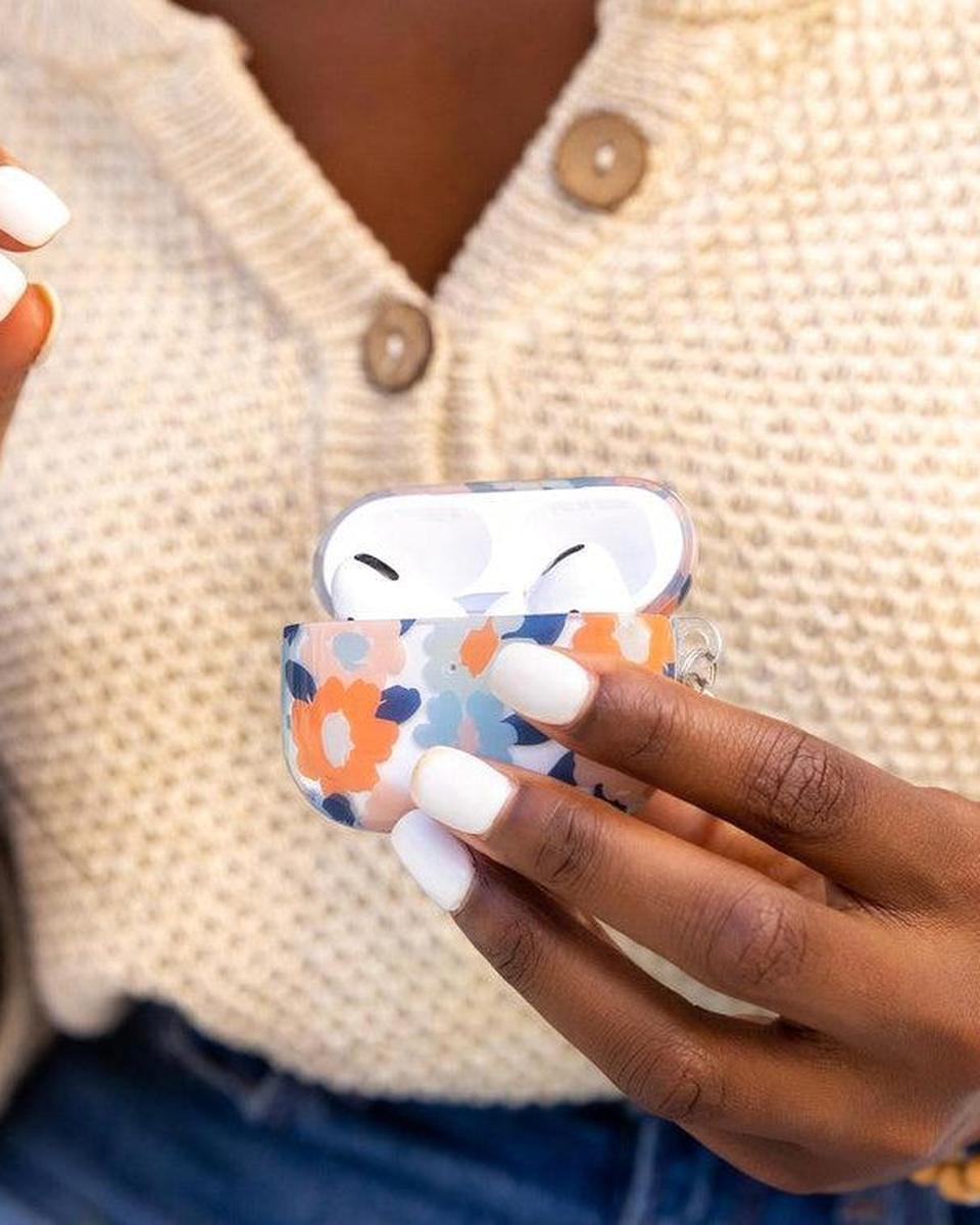 Field of Flowers | Pastel Floral AirPods Case AirPods Case get.casely