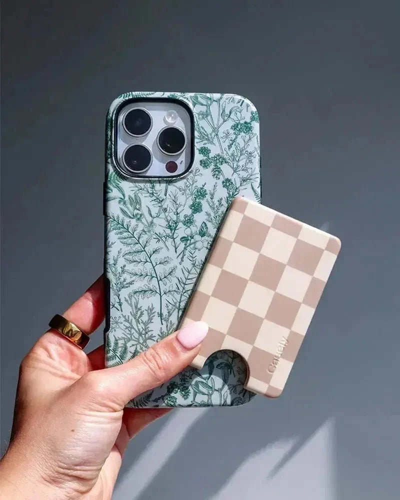 Fit Check | Neutral Checkerboard MagWallet MagWallet get.casely