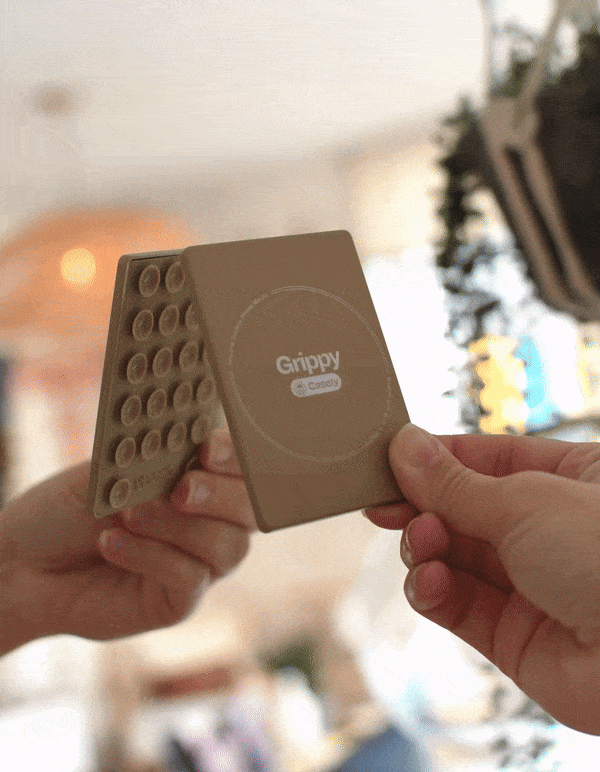 Grippy | White Silicone Suction Phone Mount with MagSafe Grippy get.casely
