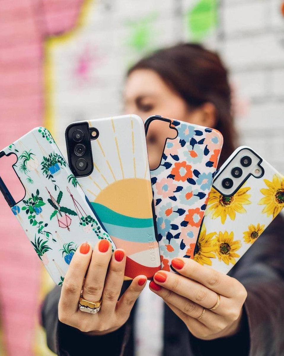 Hanging Around | Potted Plants Floral Samsung Case Samsung Case get.casely