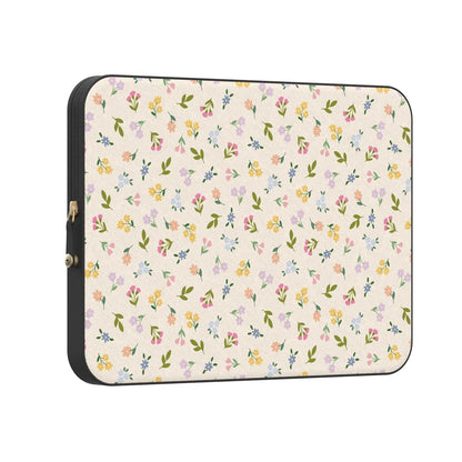 Ditsy Floral | Tiny Flowers Laptop Case
