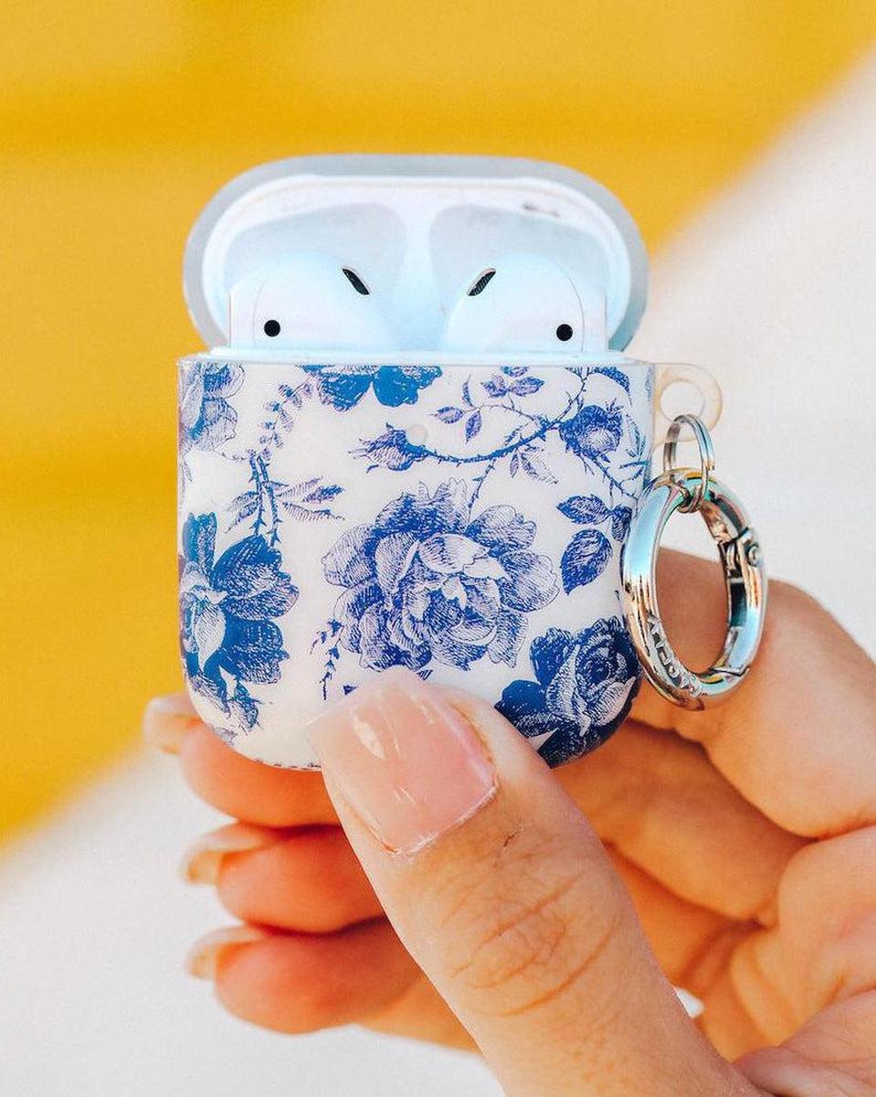 Rose to Fame | Blue & White Rose Floral AirPods Case AirPods Case get.casely