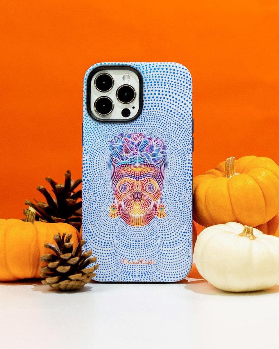 Vida y Muerte | Frida Kahlo Dotted Skull Case iPhone Case get.casely