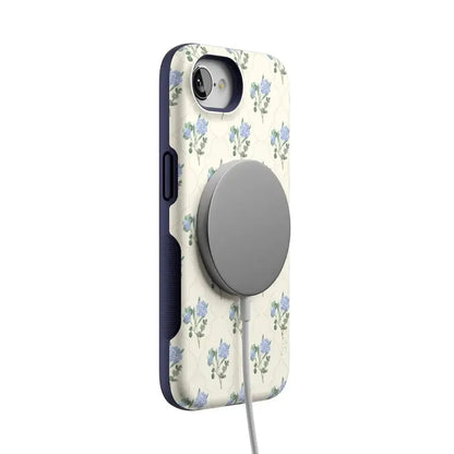 Vintage Garden | Blue Hydrangea Case iPhone Case get.casely
